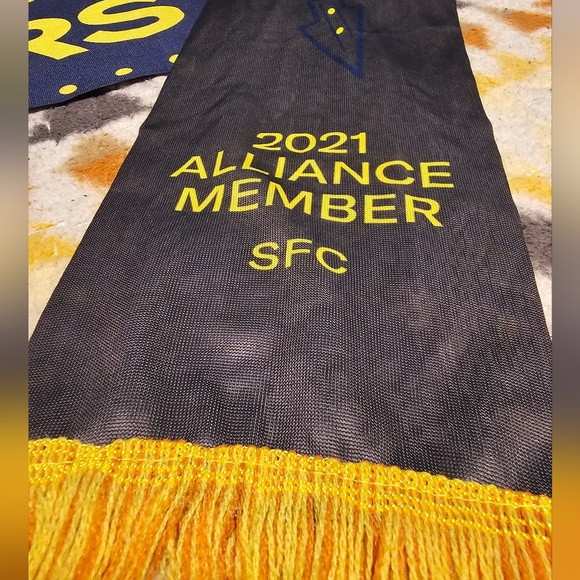 Seattle Sounders Scarf - Picture 2 of 8